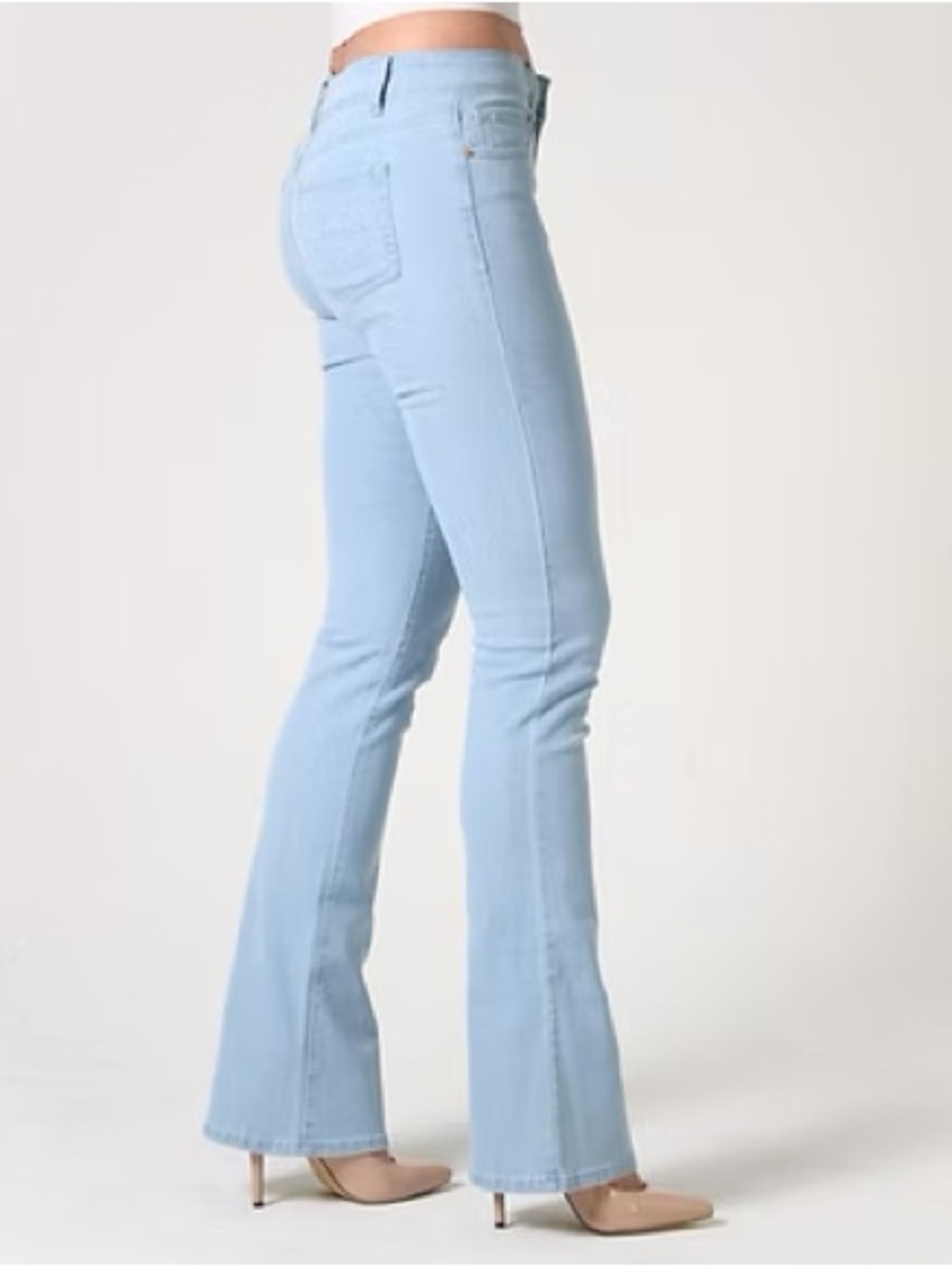 Tall 6’1” Club | Flare Leg Jeans | Light Wash | Size 8 Tall | 38" Inseam